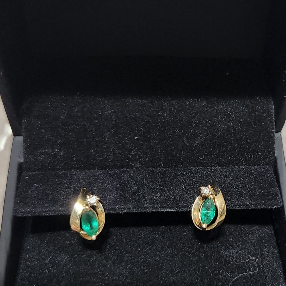 Gold Stud Earrings with Emerald Stones